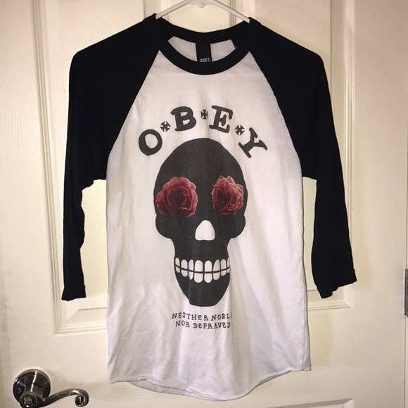 Obey Tops - Obey long sleeve top